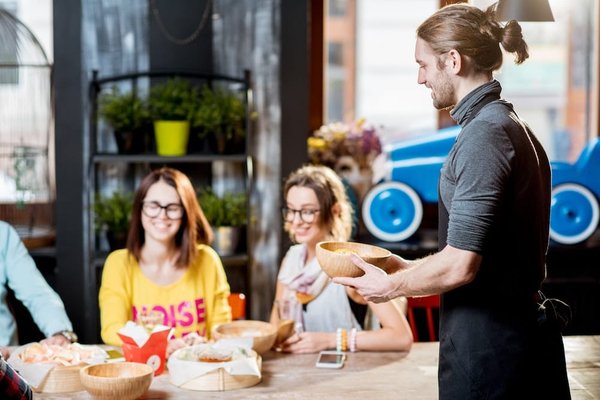 Quelles sont les caractéristiques d'un bon hôtel-restaurant ?